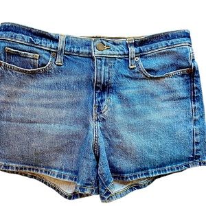 Banana Republic Mid Rise Shorts Size 30,  3”